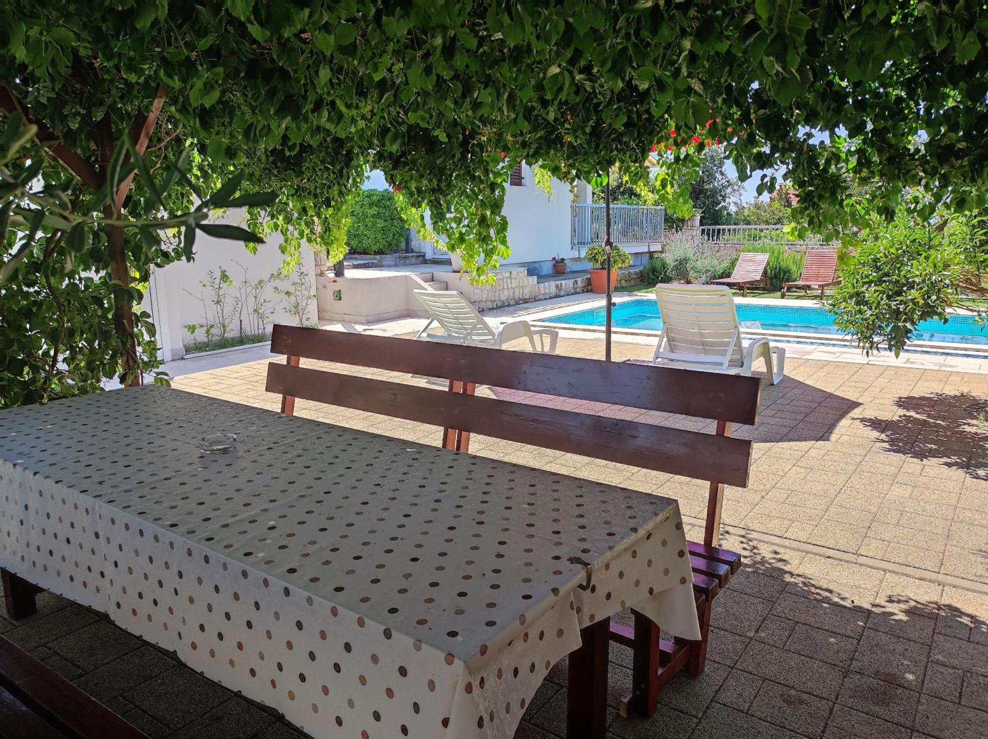 Holiday House Nena With Pool Vinišće Extérieur photo